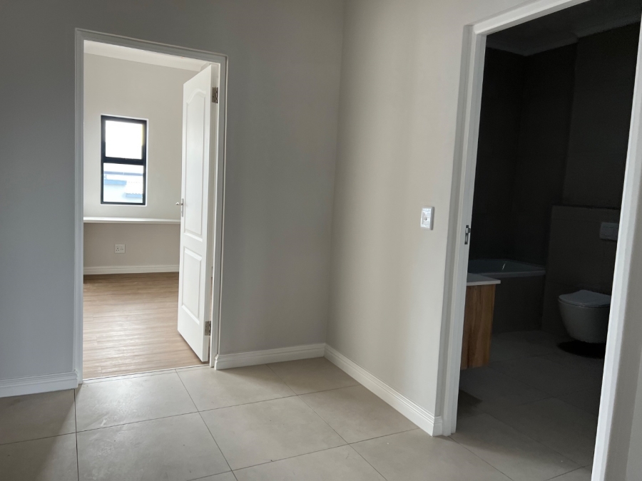 3 Bedroom Property for Sale in Sandown Western Cape